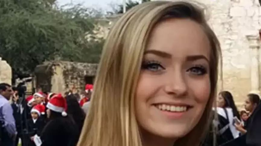 O profesoară de engleză a profitat de un elev de 17 ani timp de trei ore, la ea acasă, în timp ce soțul era plecat. Ce s-a întâmplat depășește imaginația